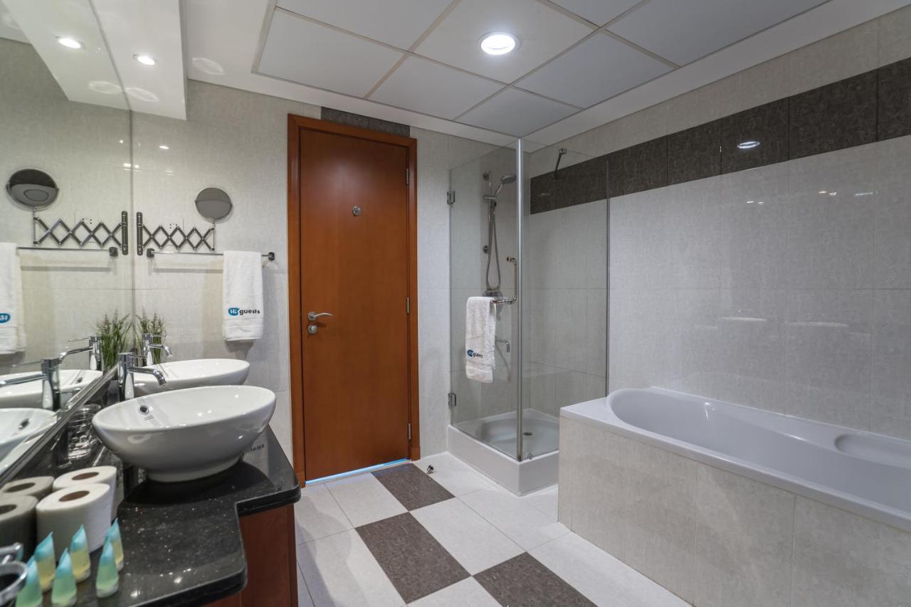 Higuests - Luxury Apartment In The Iconic Park Towers Dubai Buitenkant foto